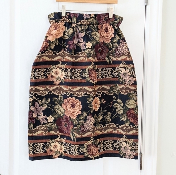 ARTI Gogna tapestry floral roses pensil skirt Small M2 - Picture 8 of 9